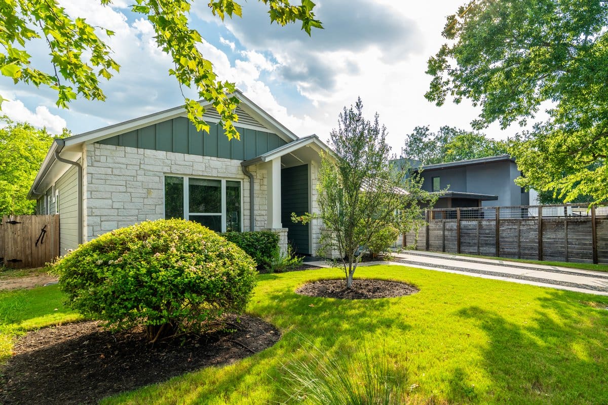 B1-min 3911 Vaughan, Austin, Texas 78722