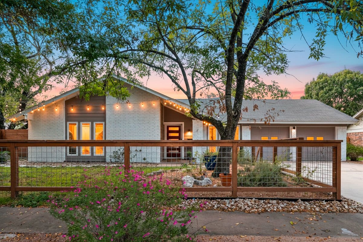 2803 E 22nd St<br />Austin, TX 78722