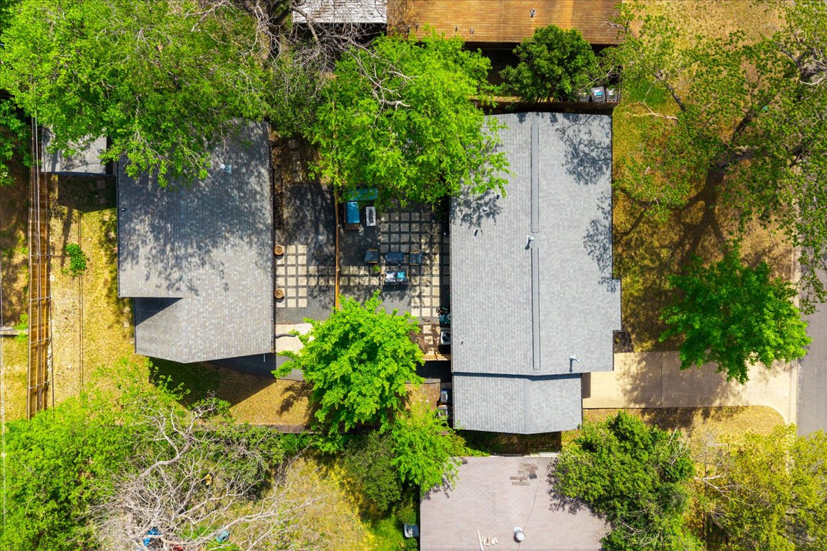 2803 E 22nd St<br />Austin, TX 78722