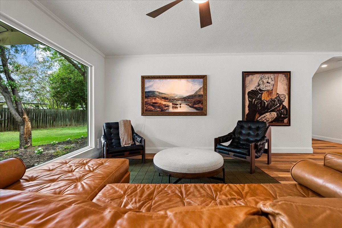 2803 E 22nd St<br />Austin, TX 78722
