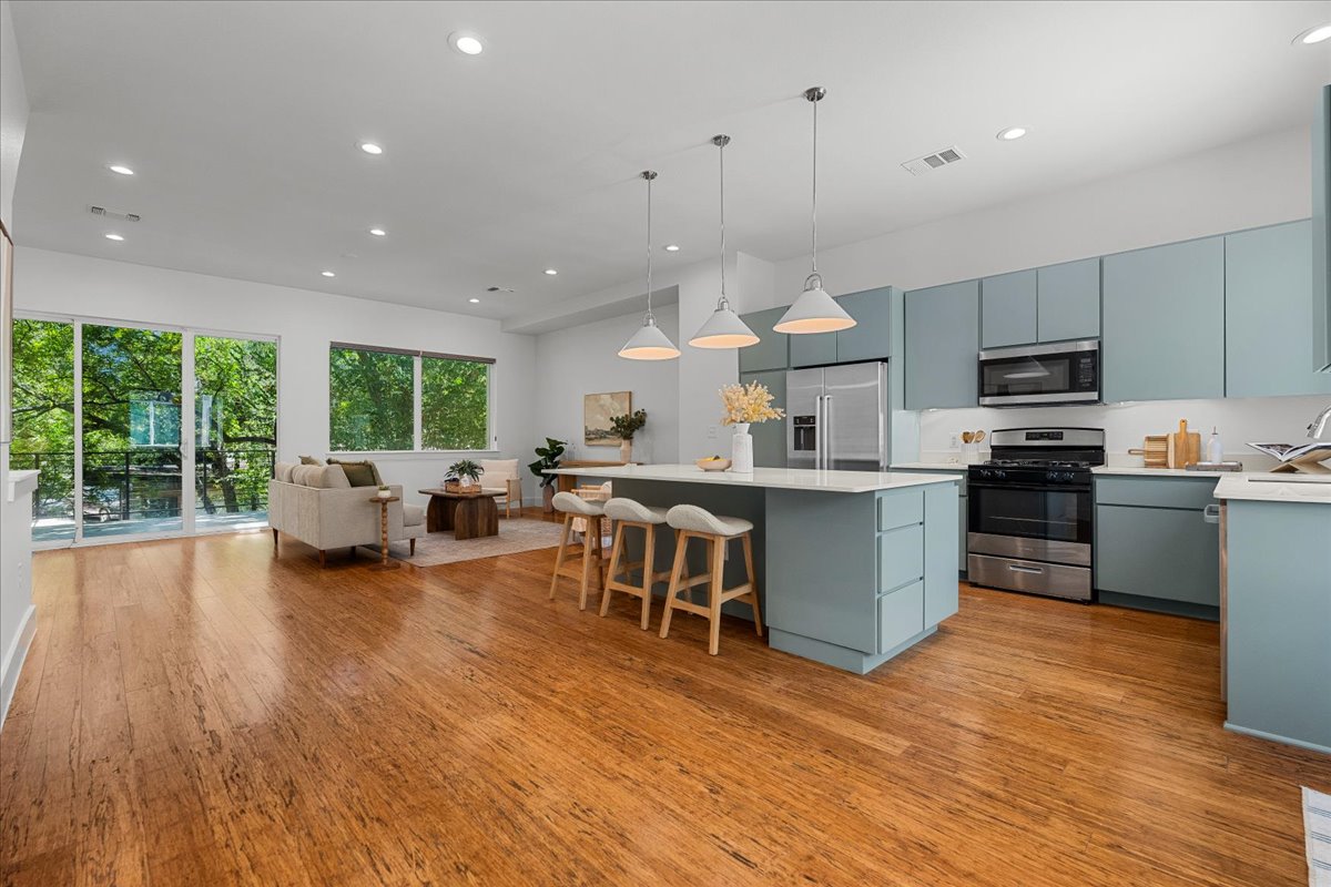 2803 E 22nd St<br />Austin, TX 78722